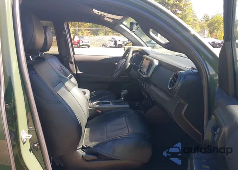 2021 Toyota Tacoma Trd Sport из США, поврежденный, VIN 3TYCZ5AN2MT035849